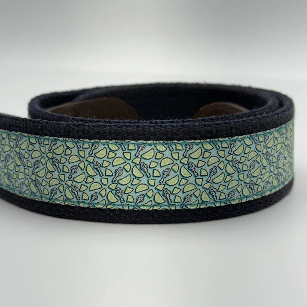 Vineyard Vines Mens Belt Navy Blue Canvas Silk Lime Key Print Leather Trim Sz 34